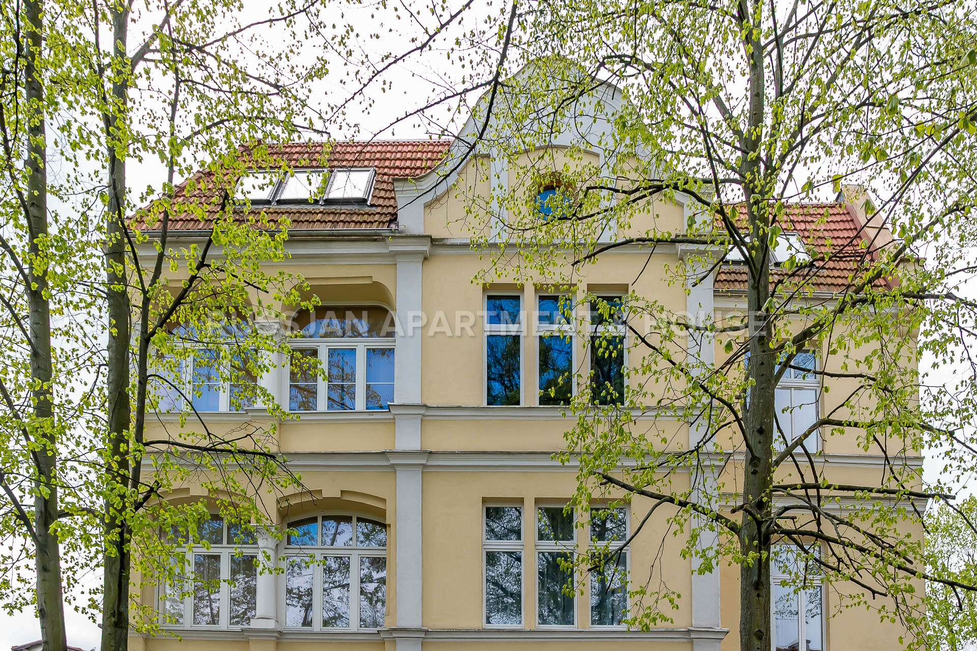 Mieszkanie Sopot Dolny - Wnętrze dla inwestora z wyobraźnią - Russjan