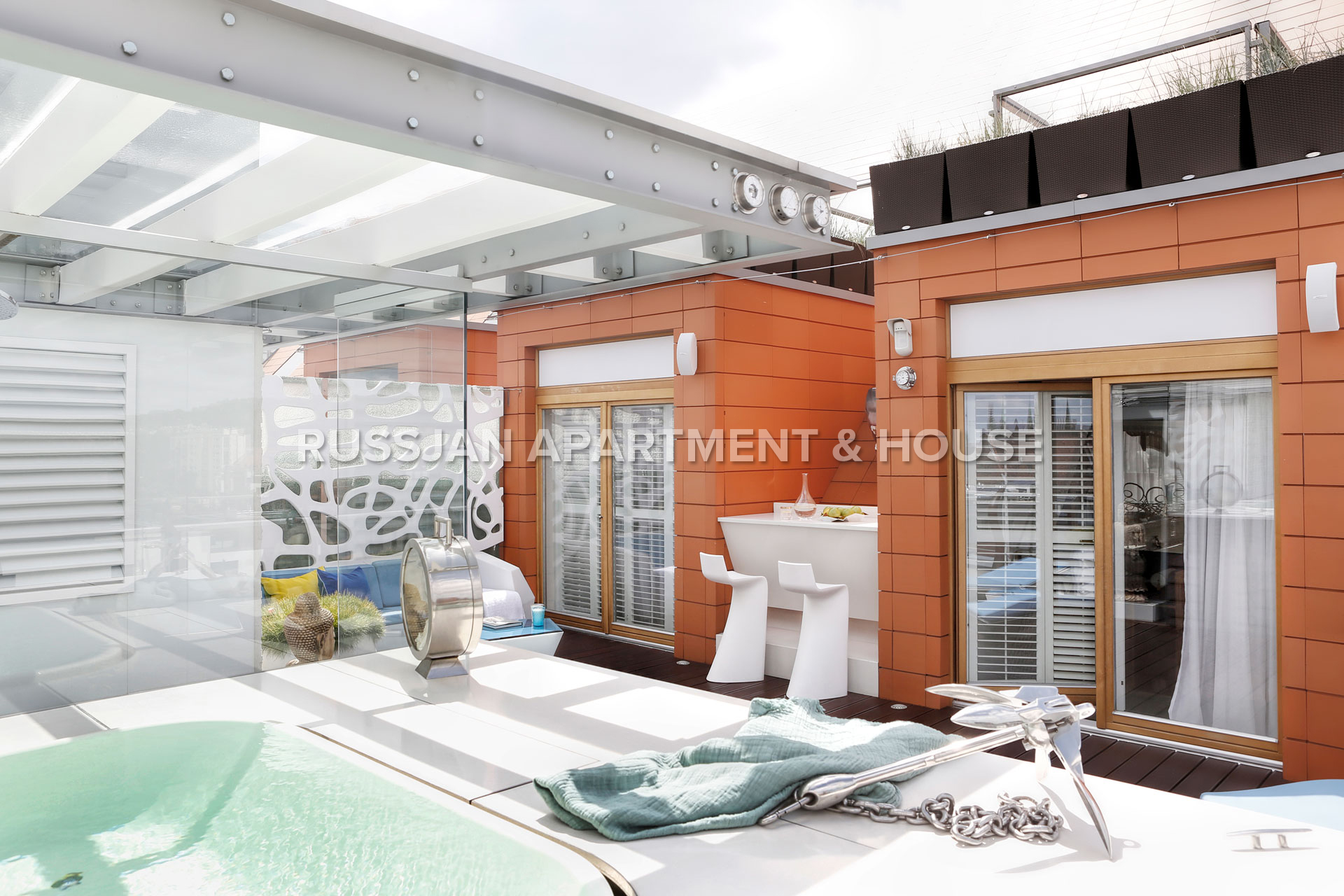 Apartament Gdańsk Śródmieście z balkonem, tarasem parking w garażu 236 m2