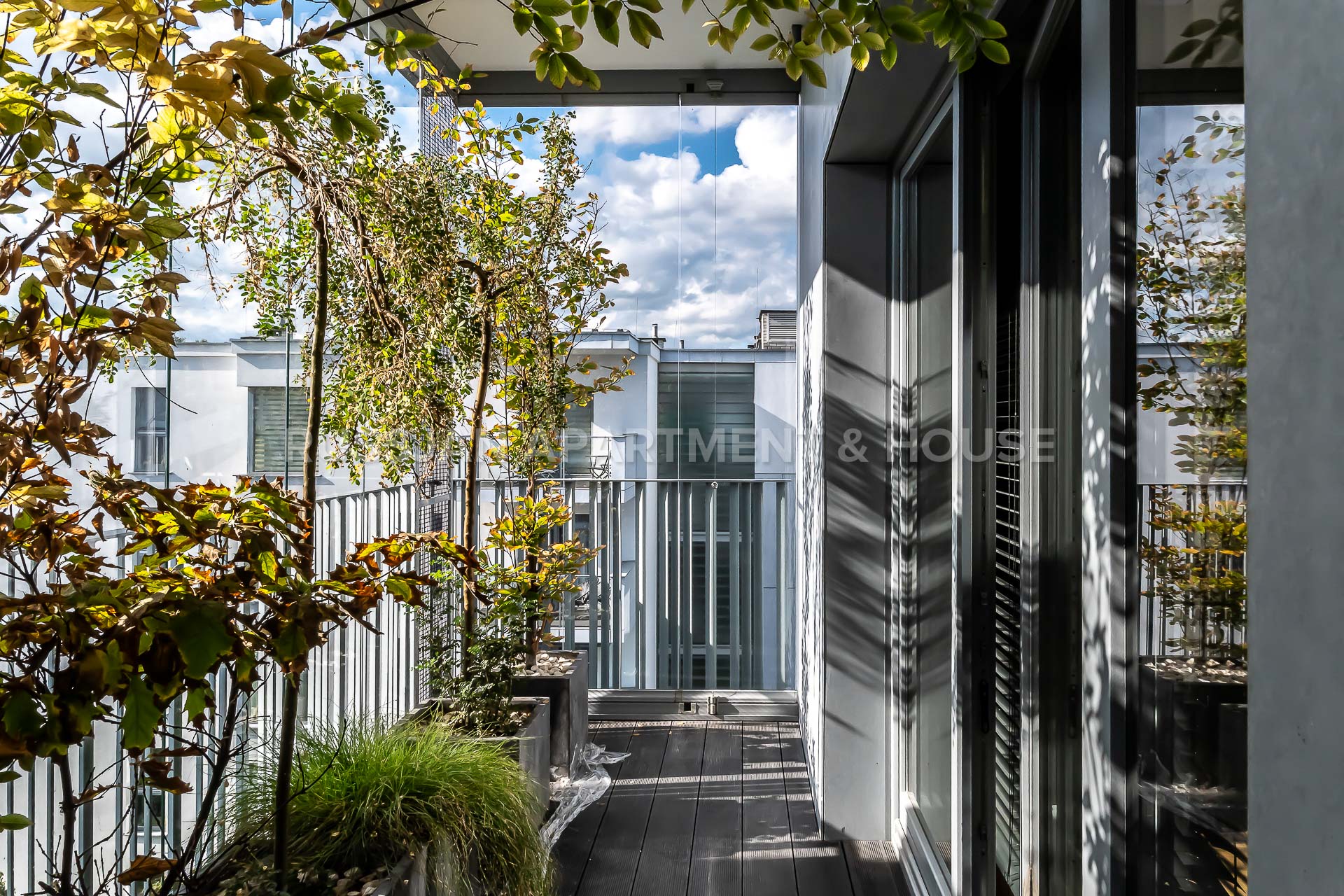 Apartament Gdańsk Brzeźno z balkonem parking w garażu 96,77 m2