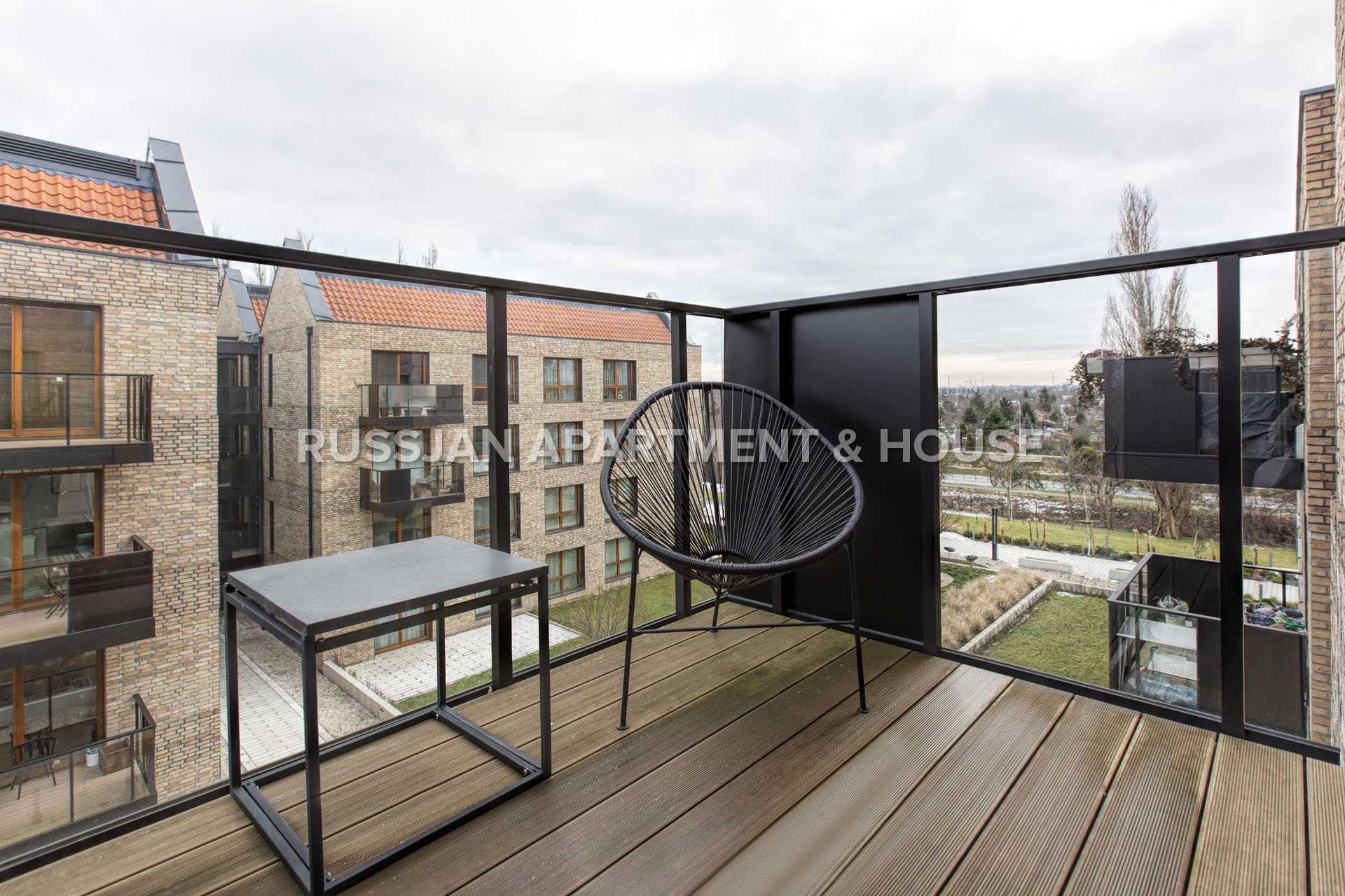 Ulica Sadowa | RUSSJAN Apartment & House