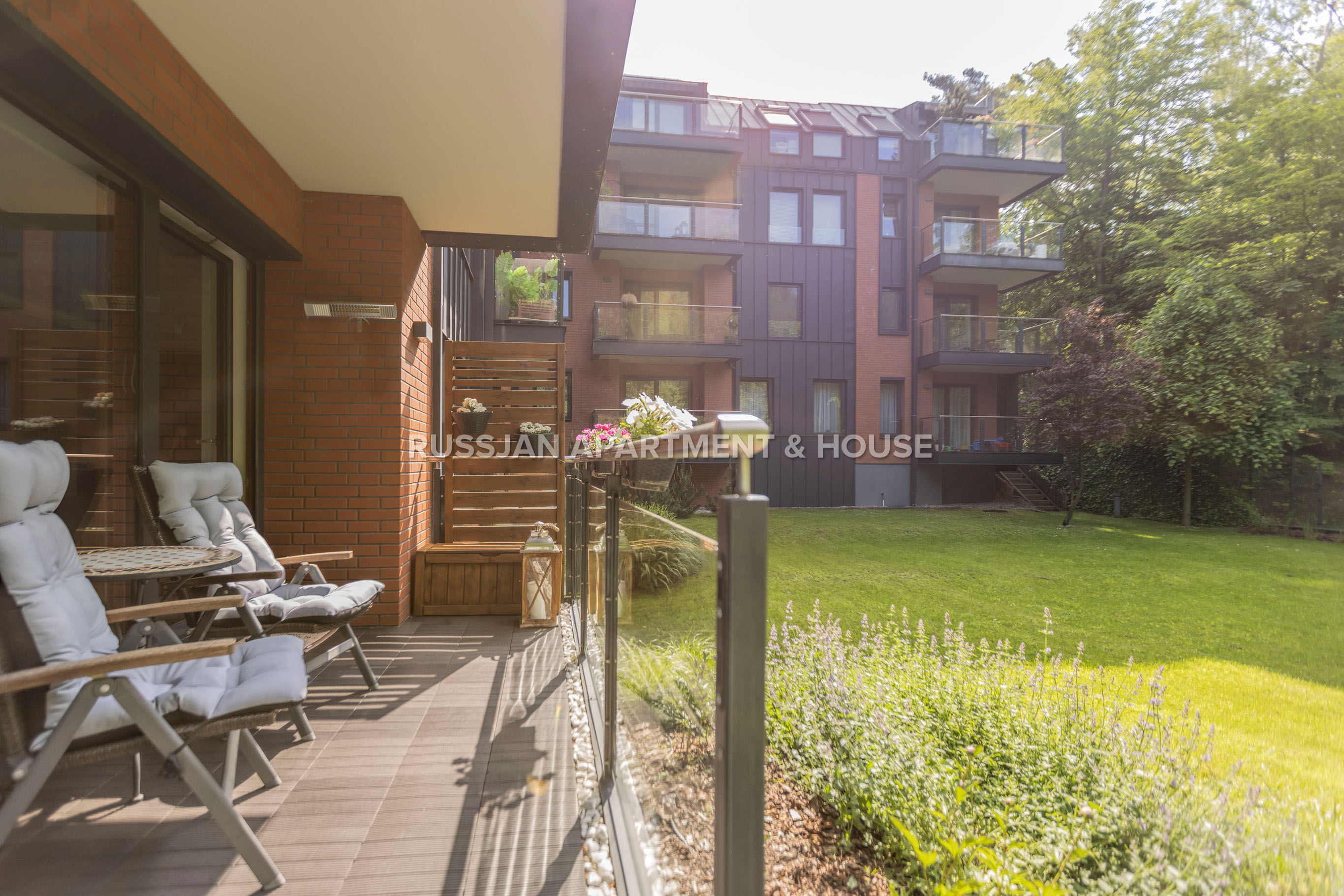 Apartament Gdynia - Redłowo z tarasem parking w garażu 93,5 m2