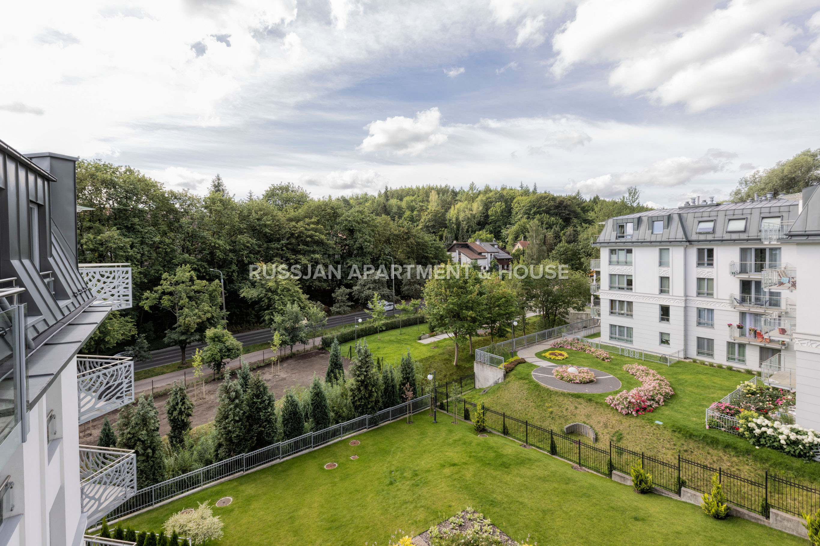 APARTAMENT GDAŃSK WRZESZCZ z balkonem parking w garażu 68,65 m2