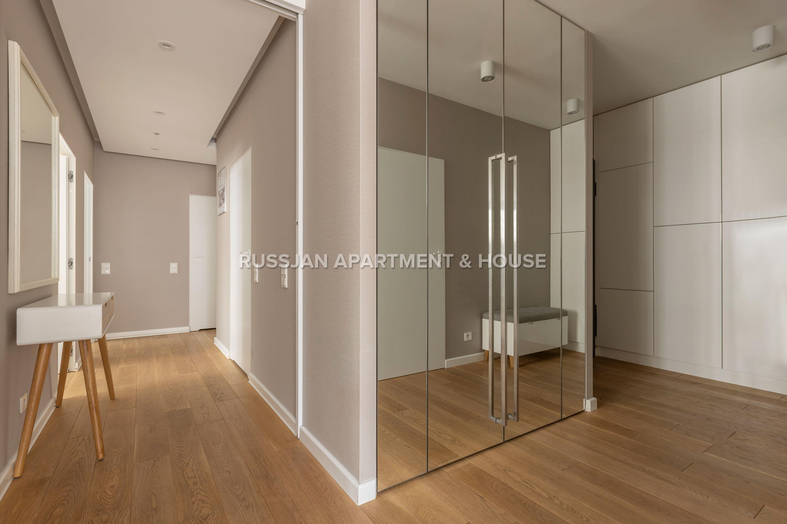 Apartament Gdańsk Garnizon  parking w garażu 92 m2
