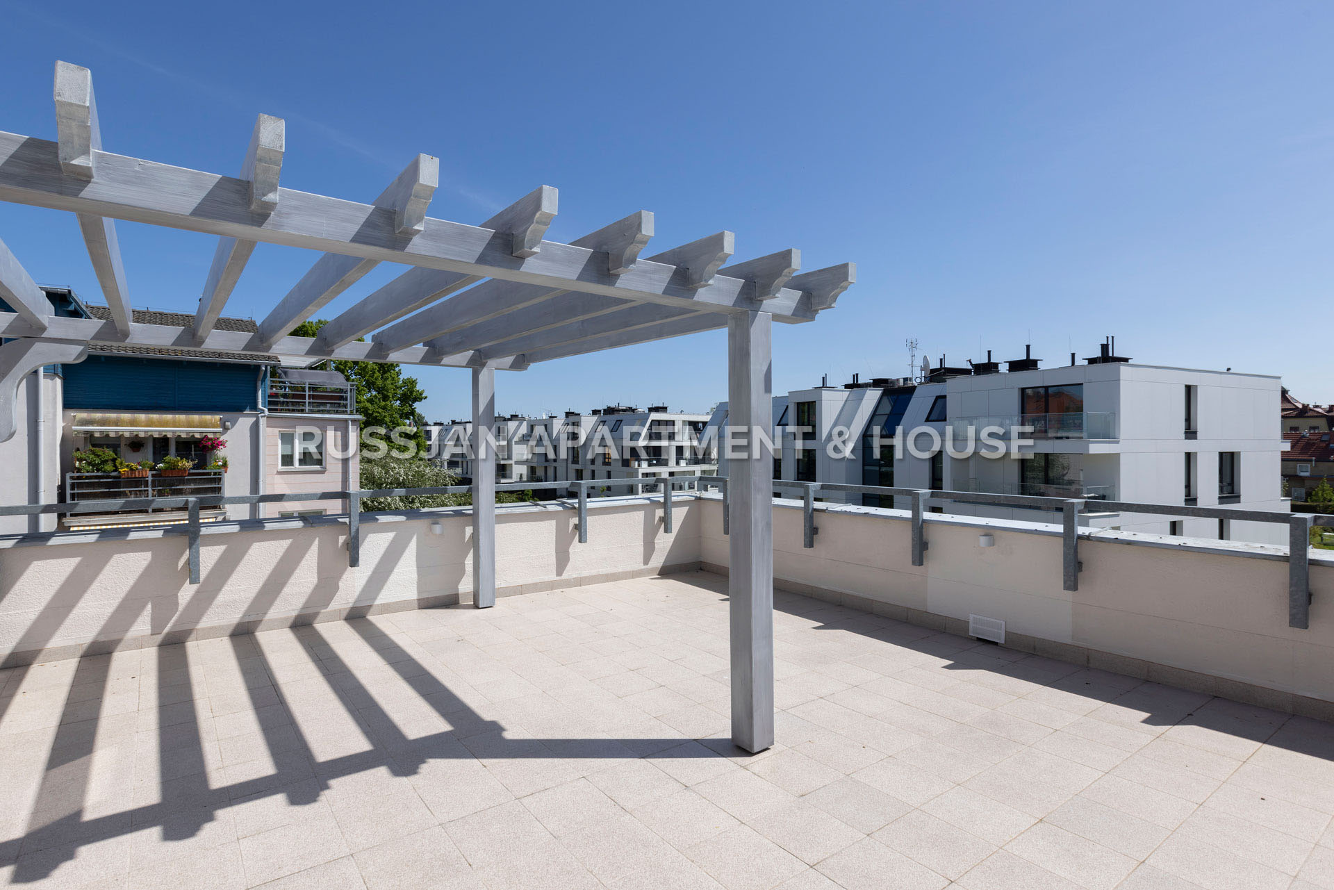 Mieszkanie Sopot z balkonem, tarasem parking w garażu 64,4 m2