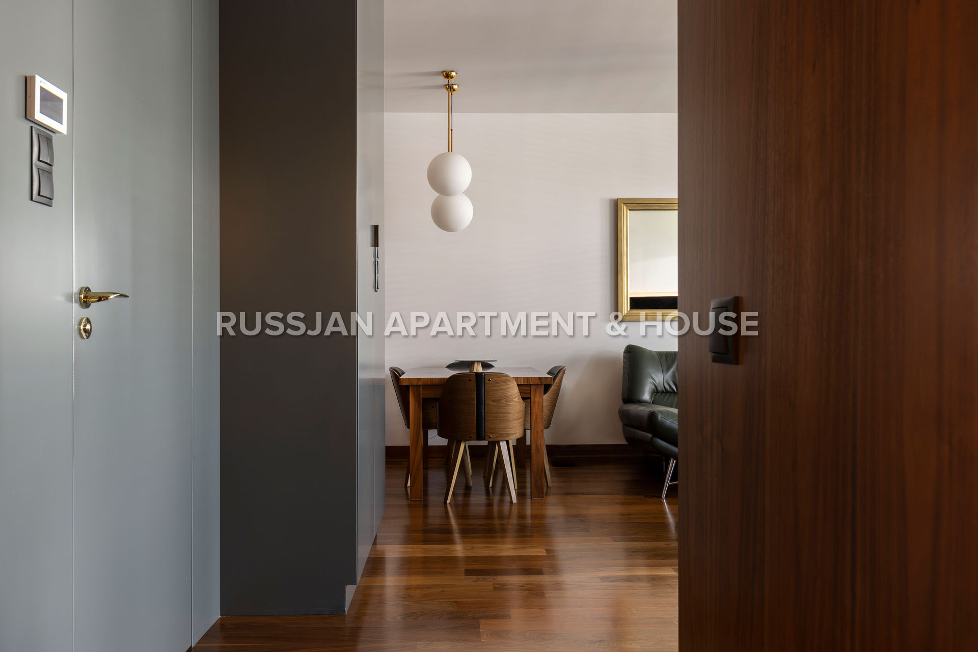 Apartament Gdynia Orłowo - Nowe Kolibki - komfortowe, 2 pokojowe mieszkanie w oazie zieleni i spokoju - Russjan